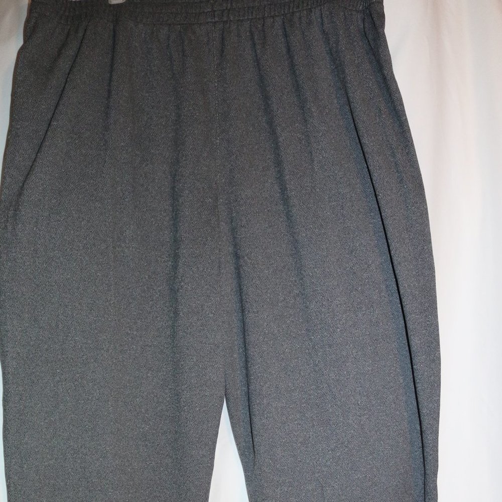 Men's Mesh Workout Pants Training Apparel in Dark Gray